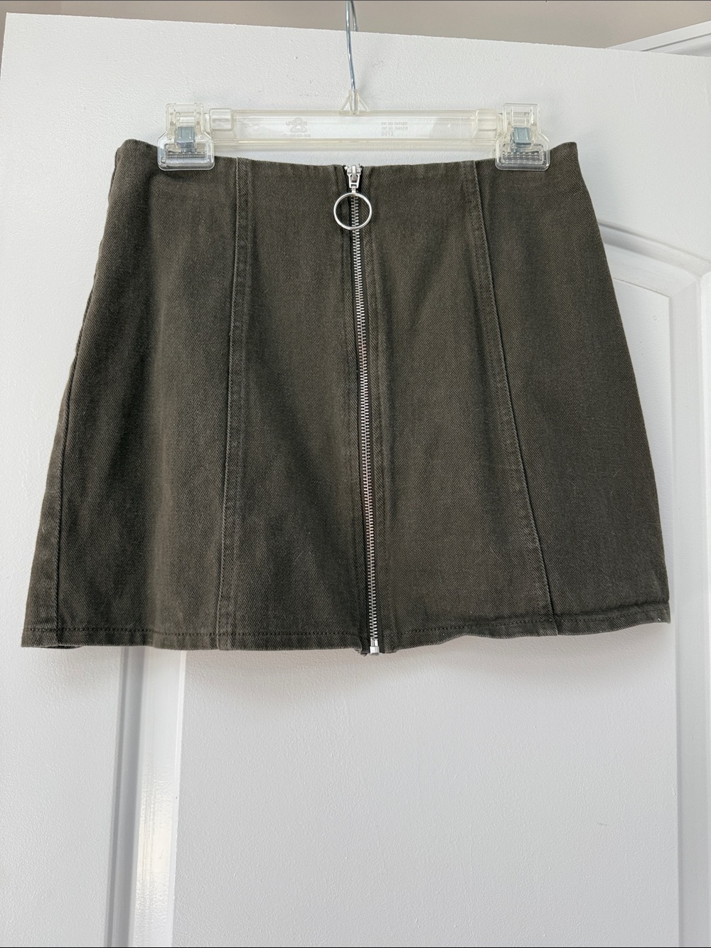 Chloe & Katie Olive Green Front-Zip A-Line Mini Skirt